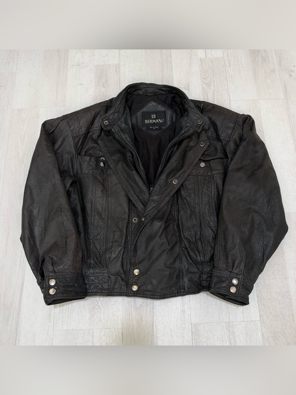 Bermans Men’s Black Vintage Leather Bomber Jacket Size M